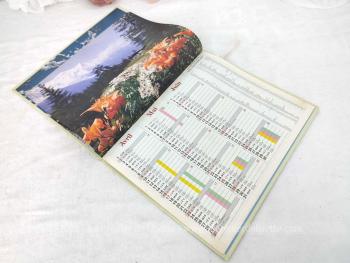 Voici un almanach des PTT pour l' année 1995 et ses 8 feuillets .