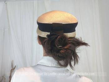 Ancien chapeau rétro avec ruban de la marque Made in France 