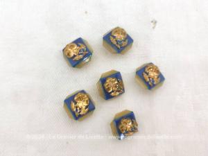 RESERVE – Lot 6 boutons décor fleur métal doré