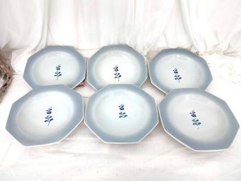Datant des années 80/90, voici un lot de six assiettes creuses de forme octogonales, en dégradé de bleu et estampillées 