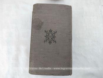Voici un ancien livre du 