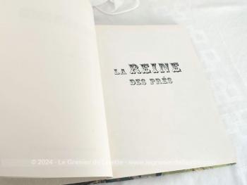 En très bon état, voici un ancien livre pour enfants au titre de 