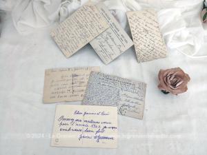 RESERVE – Lot de 5 cartes postales messages années de 1908 à 1942