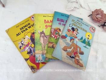 En bon état, voici quatre livres pour enfants de la serié 