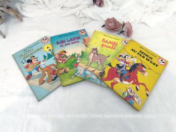 En bon état, voici quatre livres pour enfants de la serié 