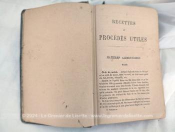 Voici un ancien livre au titre de 