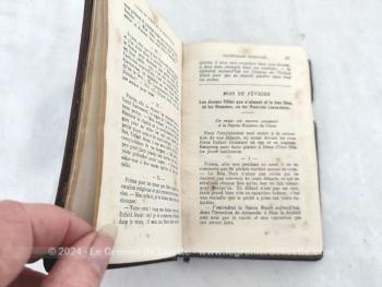 Exemplaire datant de 1950, voici un ancien missel au titre de 