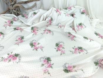 Fait main, voici une bien originale nappe ronde de 148 cm de diamètre réalisée dans un beau tissus d'ameublement épais avec polyester ressemblant au toucher au tissus anti-taches. Superbe et shabby !