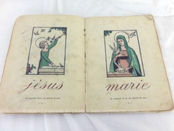 Voici un ancien livre scolaire chrétien 