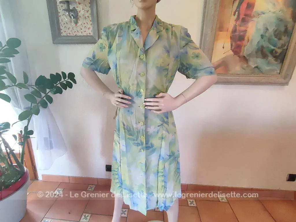 Robe chemisier mi longue grande taille avec liens a nouer cote Le Grenier de Lisette