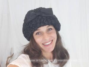 Chapeau vintage modiste tissus viscose plis avec noeud