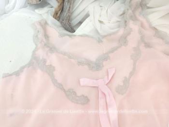 Belle nuisette courte rose marque Florine Nylfrance années 60/70