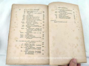 Sur 21 x 13.5 x 2 cm, voici un livre sur 317 pages au titre de 