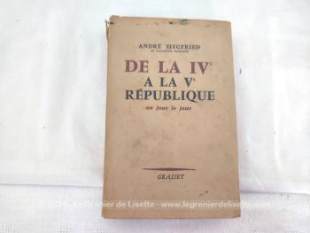 Sur 21 x 13.5 x 2 cm, voici un livre sur 317 pages au titre de 