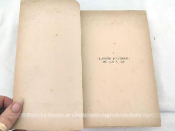 Sur 21 x 13.5 x 2 cm, voici un livre sur 317 pages au titre de 