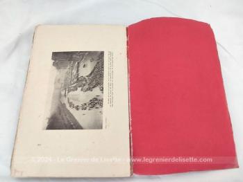 Voici  un livre ancien au titre de 