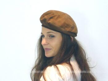 Béret vintage daim couleur caramel forme originale – Image 8