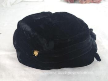 Ancien chapeau velours noir décors dorés – Image 7
