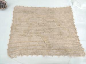 Belle incrustation crochet forme carré