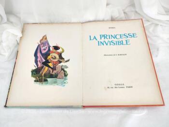 En très bon état, voici un ancien livre pour enfants au titre de 