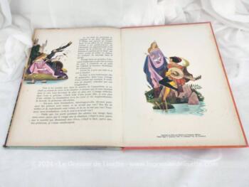En très bon état, voici un ancien livre pour enfants au titre de 
