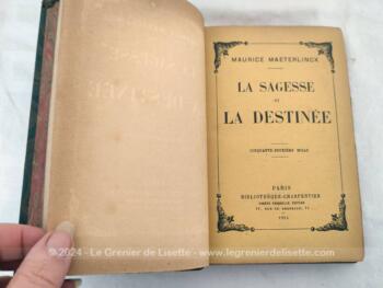 Datant de 1914, voici un livre ancien de 313 pages portant le titre de 