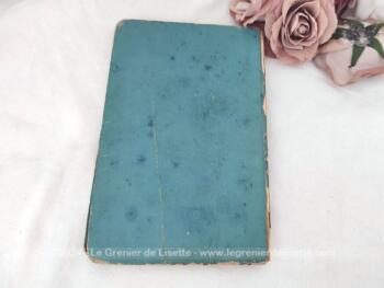Sur 21.5 x 14 x 1.5 cm, voici un exemplaire du Guide Illustrés Michelin des Champs de Batailles concernant 