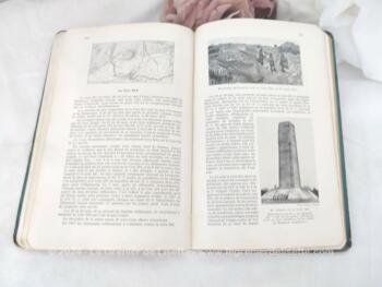 Sur 21.5 x 14 x 1.5 cm, voici un exemplaire du Guide Illustrés Michelin des Champs de Batailles concernant 