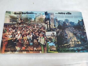 Voici un prospectus vintage de ville de Berlin de 1975 avec curiosités et plan de la ville avec le mur 