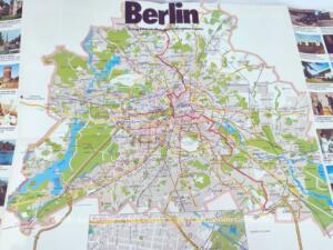 Prospectus vintage plan Berlin 1975 avec mur