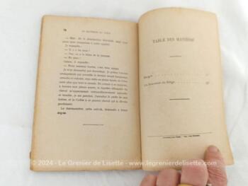 Voici un duo de petits livres de 11.5 x 17.5 x 0.6 cm  concernant les 