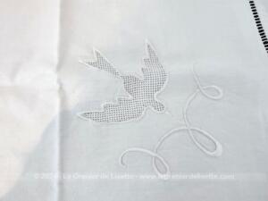 Ancienne grande taie d’oreiller fait main  broderies et monogrammes AL