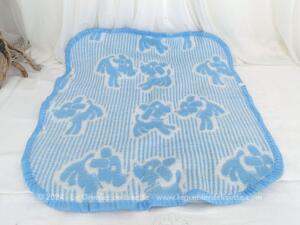 Couverture vintage pour berceau
