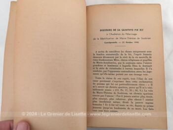 Livre daté de 1947 avec toutes les 