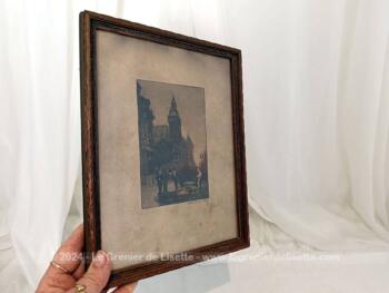 Sur 27 x 21 cm, voici un incroyable dessin de 9 x 14 cm datant du XIX°,  signé et portant au dos l'estampillé 