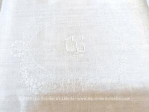 Ancienne nappe blanche damassée monogrammes CG