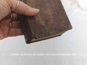Datant de 1757, voici le livre dont une partie du titre est 