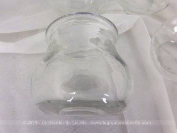 Lot de 5 anciennes ventouses médicinales en verre soufflé et moulé pour une décoration vintage et shabby .