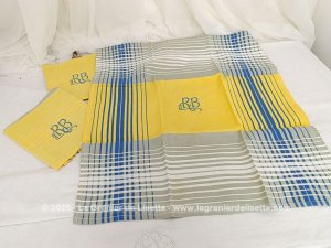 Lot 3 serviettes coton jaune, gris et bleu monogrammes RB
