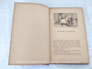 Avec une tranche dorée à l'or fin, voici un beau livre de la Bibliothèque des Ecoles et des Familles édité en 1898, écrit par Louise Mussat avec 3 romans, Le Champ d'Honneur, La Bien-Acquise et Les Fanfare, le tout sur 189 pages et illustré par 15 gravures.