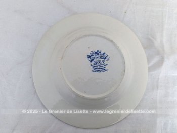Voici un trio d'assiettes creuses, pas très anciennes mais vraiment dans la tendance shabby portant l'estampille 