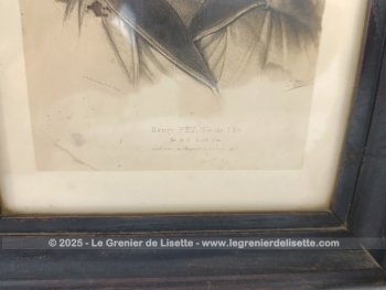 En bois noirci, voici un cadre ancien en bois noirci mettant en valeur la copie d'une lithographie du portrait de Henry Pyt réalisé par Zephirin Felix Jean Marius Belliard .