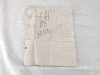 Agée de plus de 174 ans, voici une ancienne petite lettre pli datée du 3 mai 1851, expédiée de St Malo et adressée à ami, Notaire de Saint Servan.