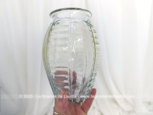 Beau vase vintage style Art Déco verre moulé