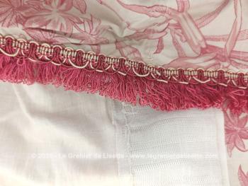 Grande paire doubles rideaux tissus imitation Jouy fuchsia – Image 7
