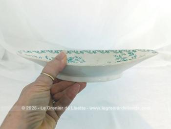 Voici un très ancien ravier aux décors fleuris couleur bleu canard avec le modèle Eglantine de L'Epargne Toulouse, modèle de la fin du XIX ou tout début XX°.