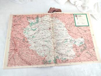 Almanach des PTT en carton souple pour l' année 1987 avec ses 8 feuillets complémentaires.