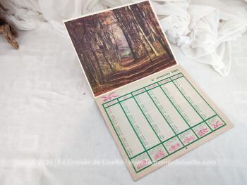 Almanach des PTT en carton souple pour l' année 1987 avec ses 8 feuillets complémentaires.
