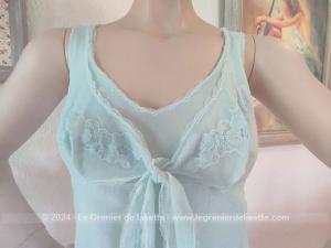Déshabillé ou chemise de nuit vintage Lejaby décolleté noeud