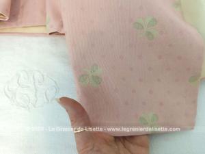 Belle cantonnière shabby saumon et petites fleurs écrues